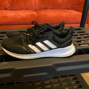 Adidas Sneakers